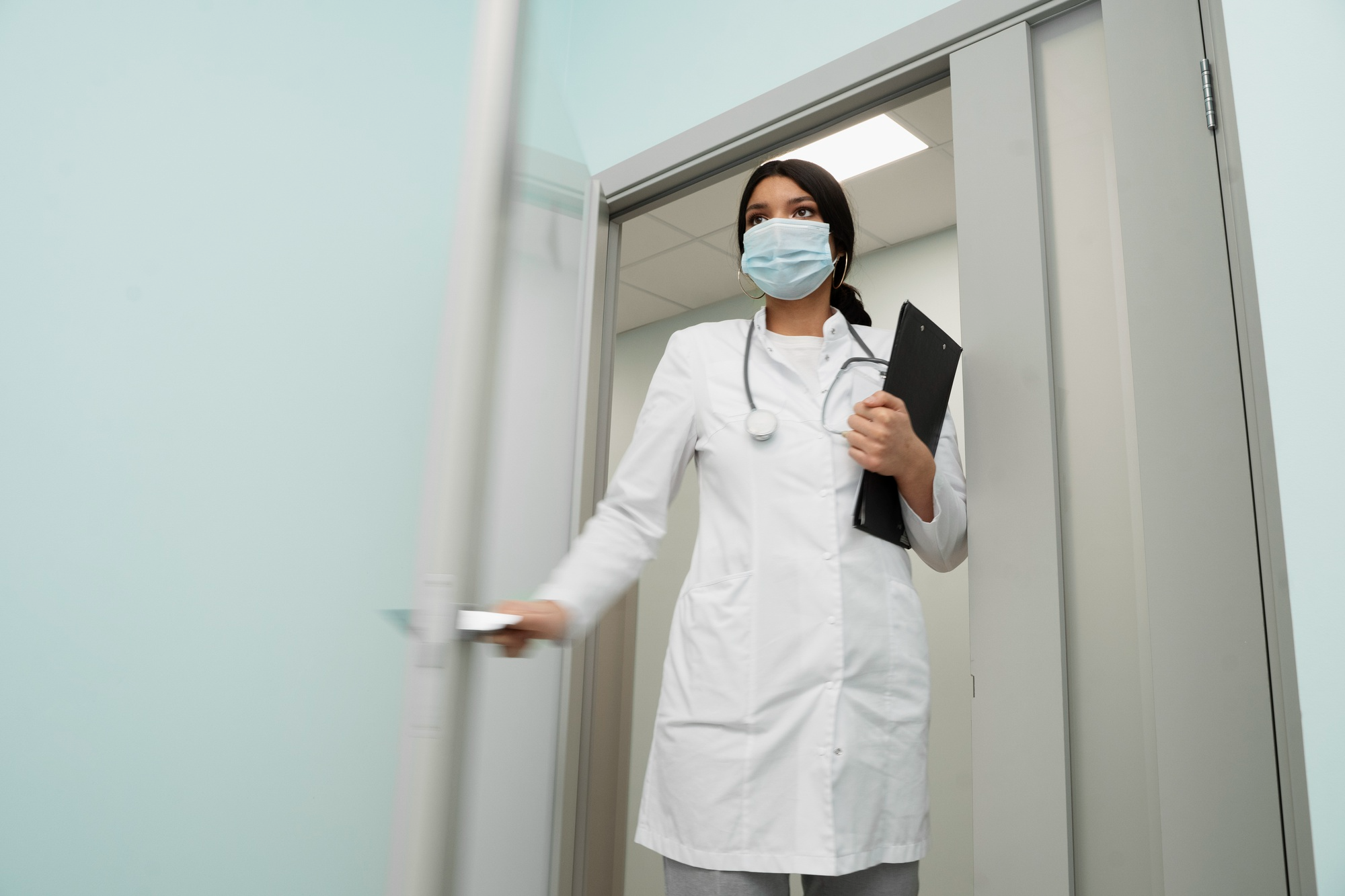 HealthCare Doors